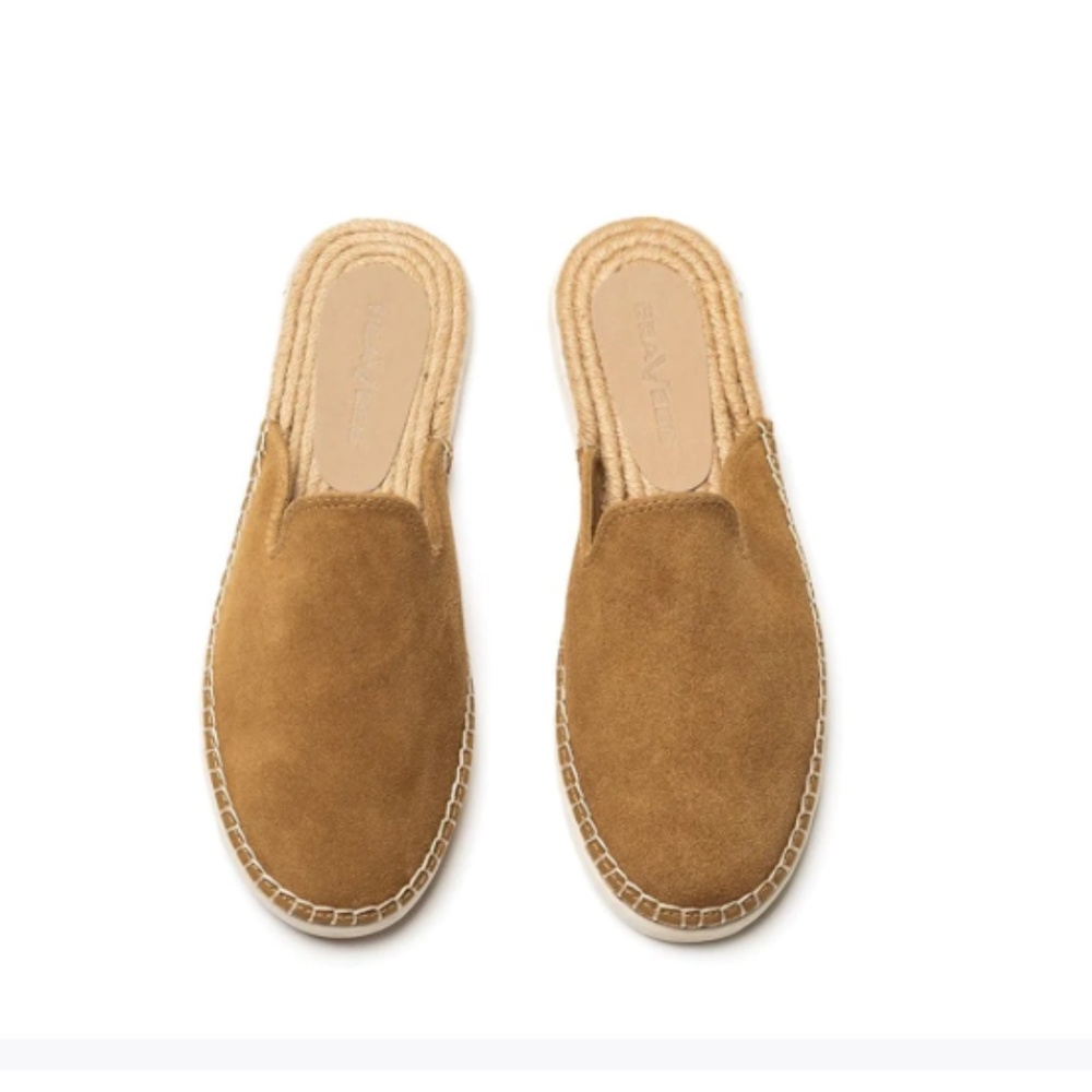 NEVER WORN- SEAVEES Ocean Park Mule in Camel in Slip On